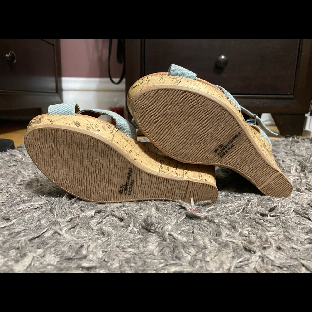 Wedge Sandal - Picture 3 of 5